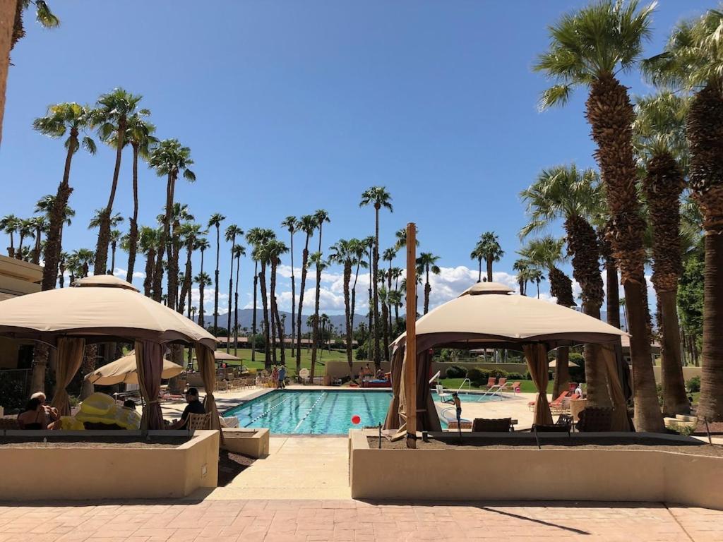 Palm Valley Cc Pickleball, Tennis, Gym, Clubhouse, Swimming Pools, Lux, Spac 2 Bdrms Den 2 Ba Палм Дезърт Екстериор снимка